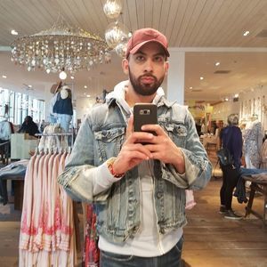 Meet your Posher, Benjamin